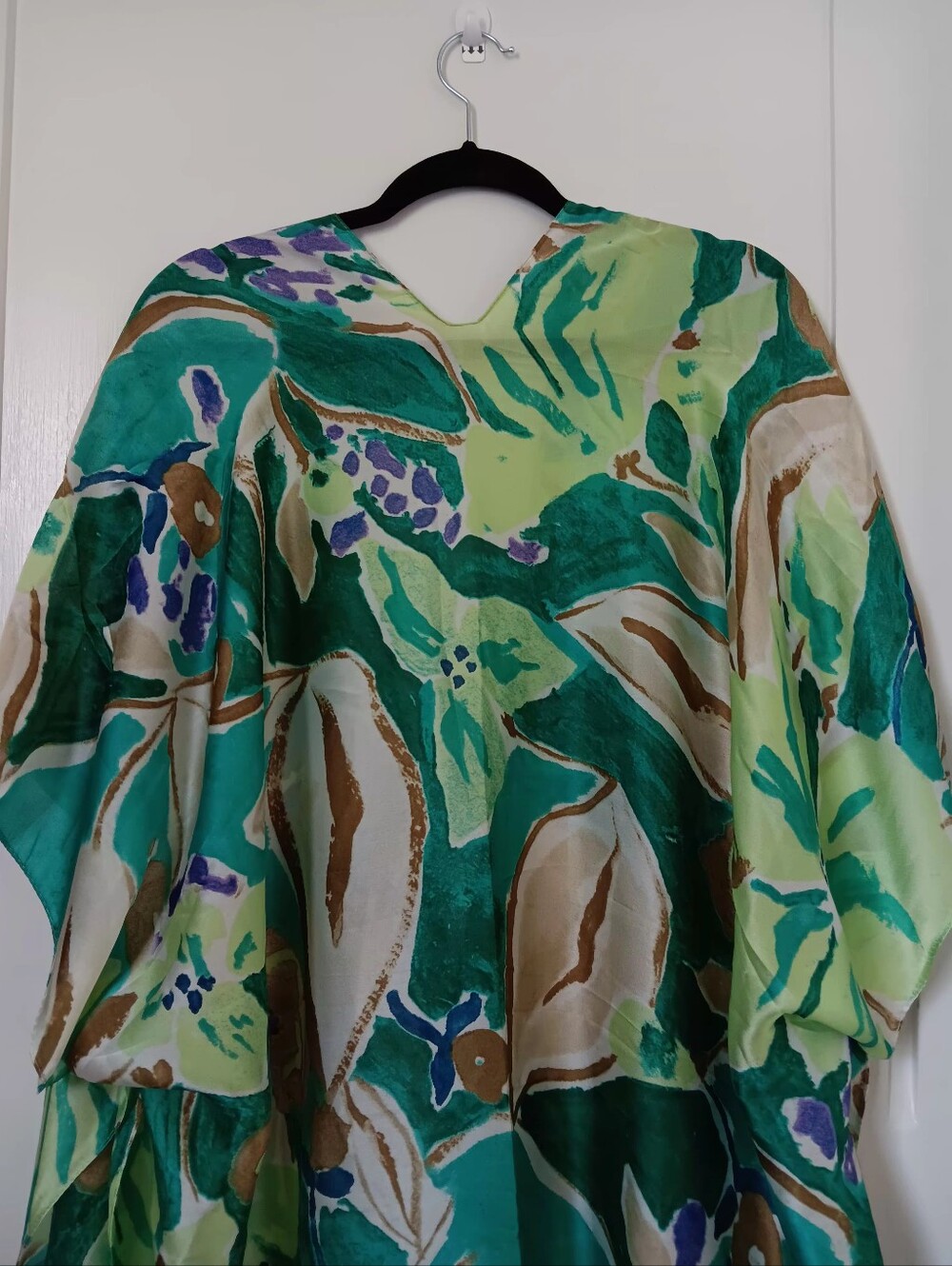 Hawaiian Holiday Green Kimono - Picture 8 of 13